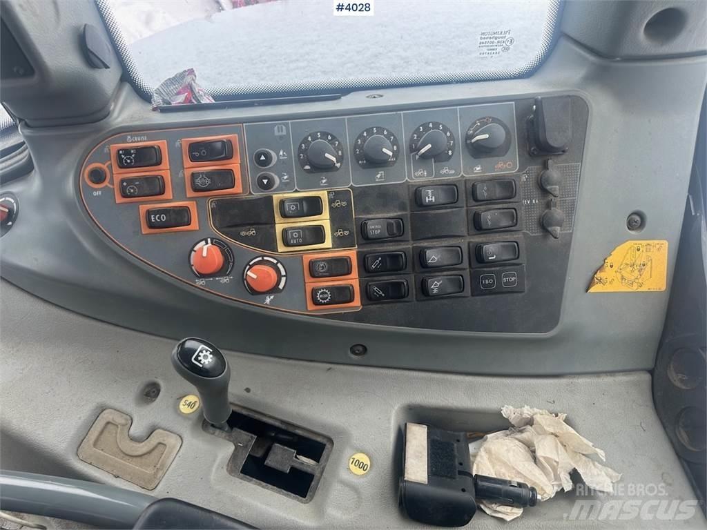 Valtra N122 Tratores Agrícolas usados