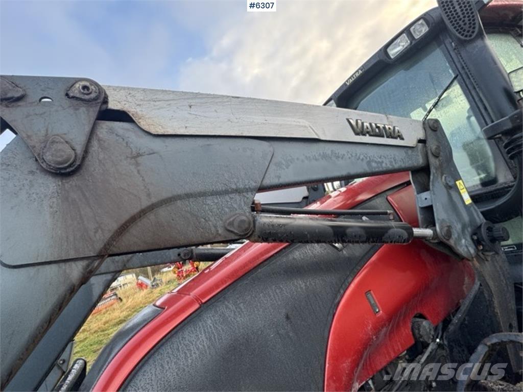 Valtra T190 Tratores Agrícolas usados