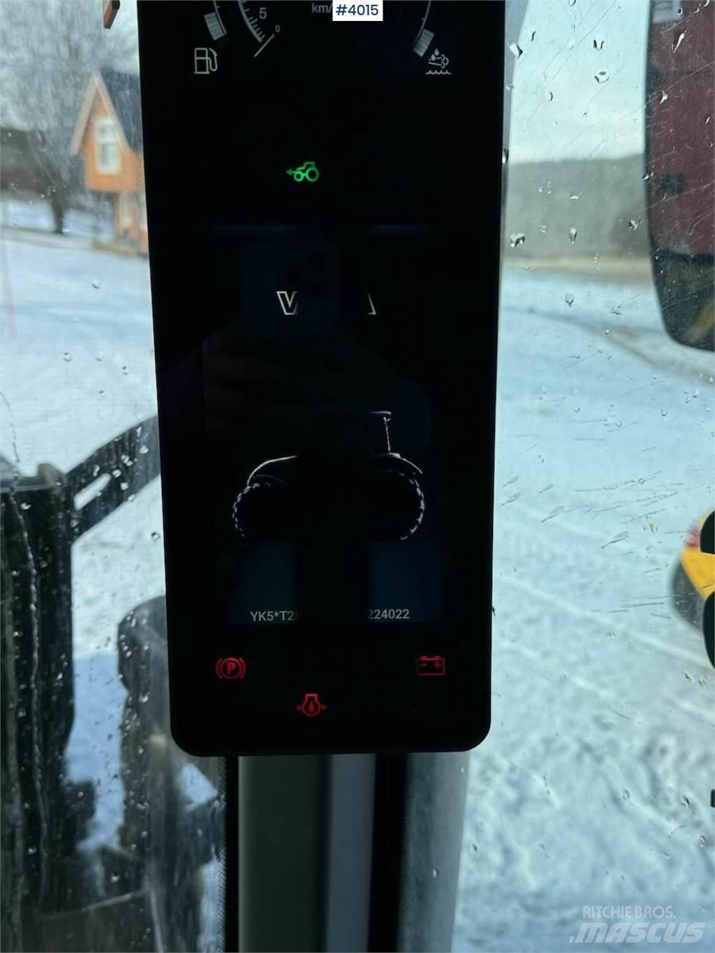 Valtra T255 Tratores Agrícolas usados