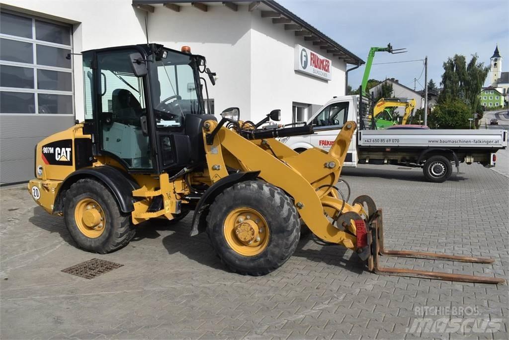 CAT 907M Carregadeiras de rodas