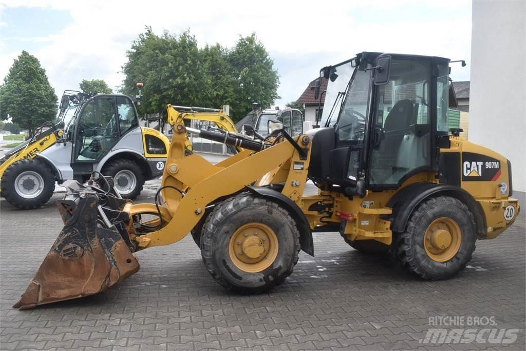 CAT 907M Carregadeiras de rodas