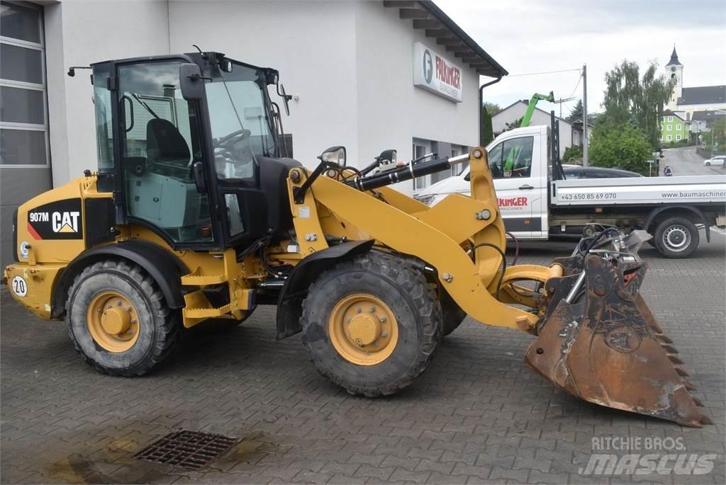 CAT 907M Carregadeiras de rodas