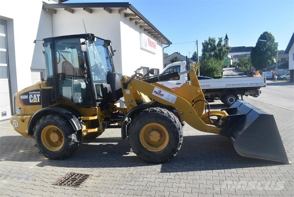CAT 908M Carregadeiras de rodas