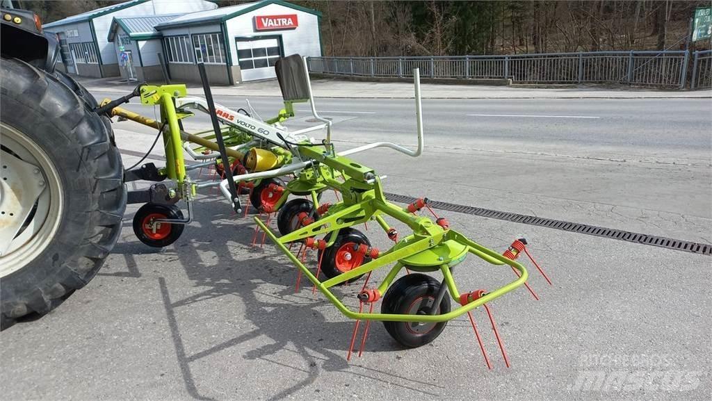CLAAS Volto 60 Ancinho virador