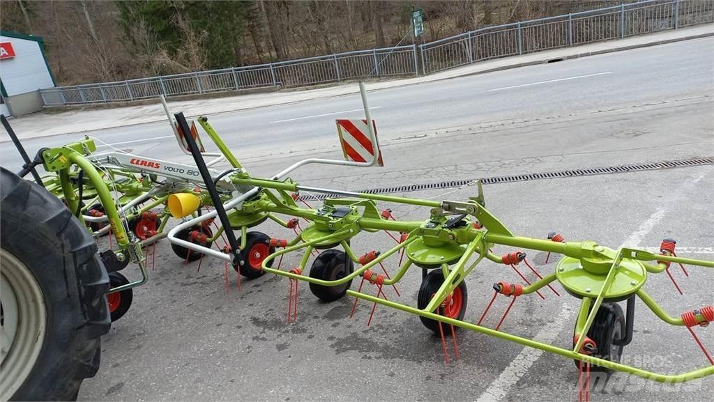 CLAAS Volto 80 Ancinho virador