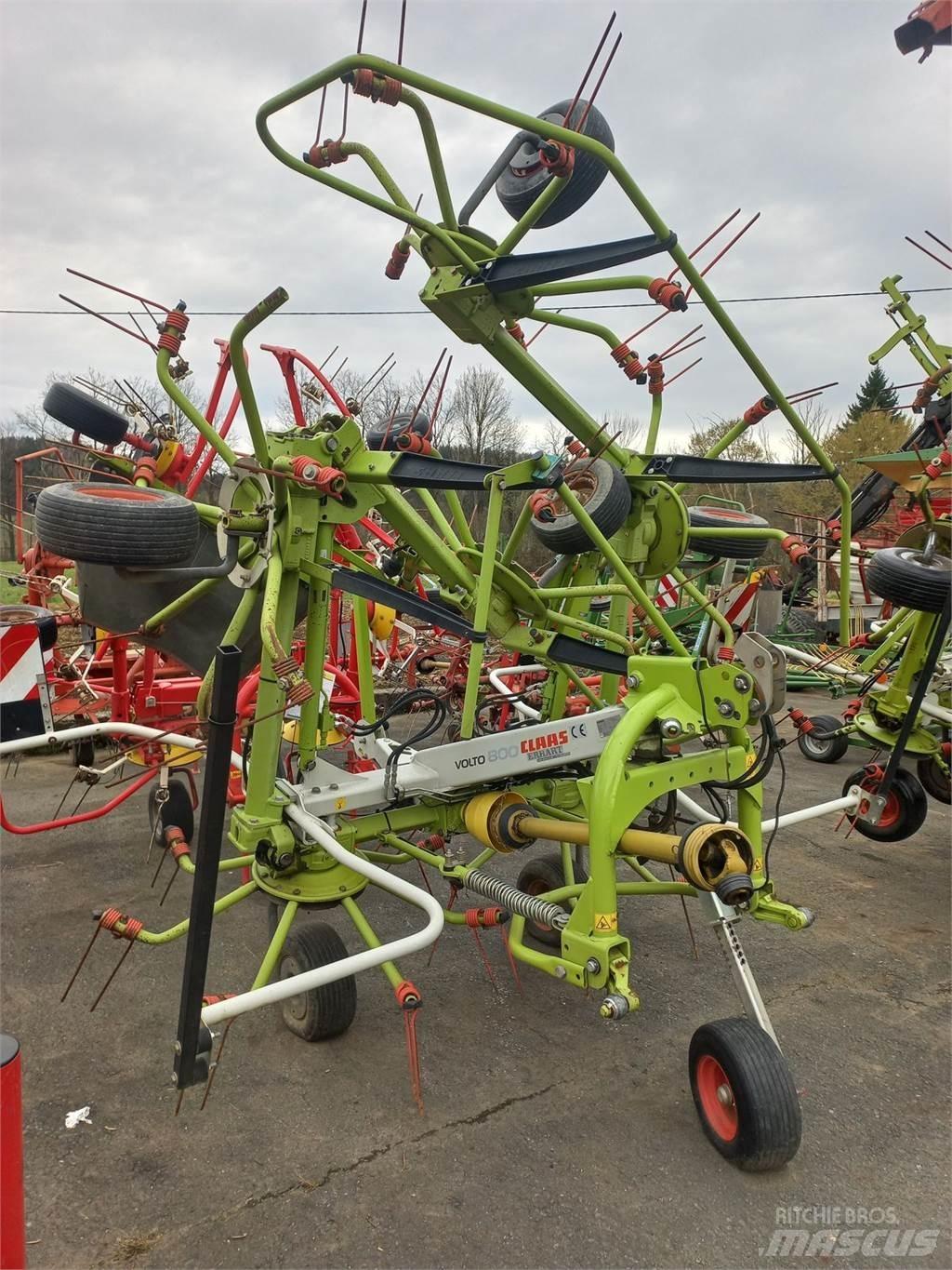 CLAAS Volto 800 Ancinho virador