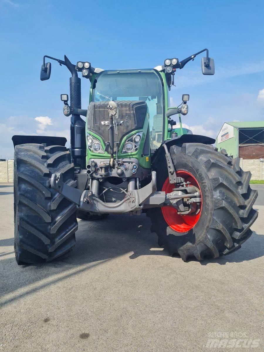 Fendt 718 Vario Tratores Agrícolas usados