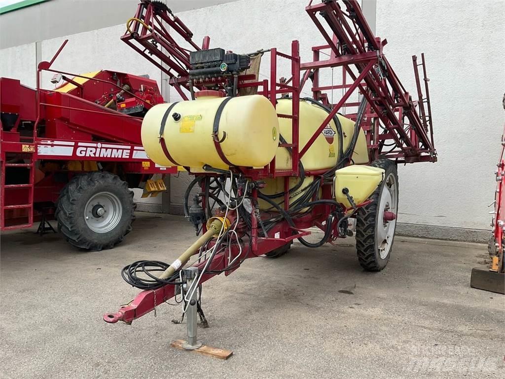 Hardi Commander Pulverizadores rebocados