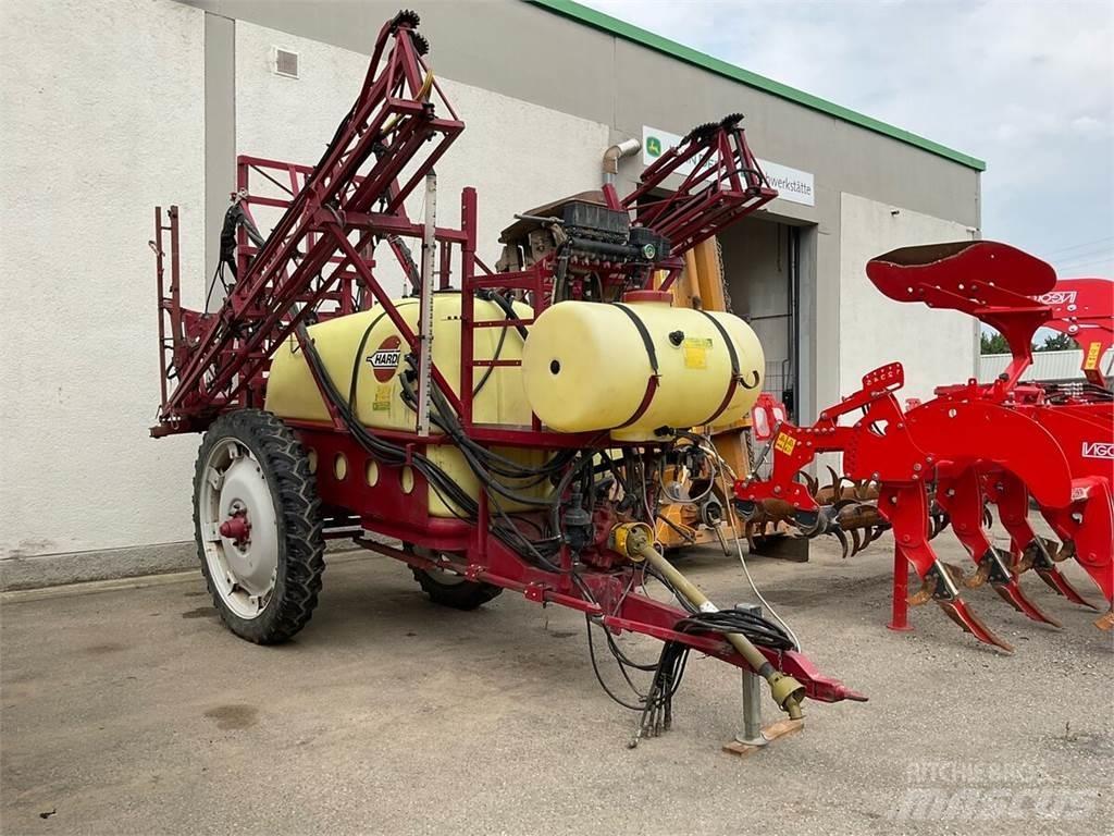 Hardi Commander Pulverizadores rebocados