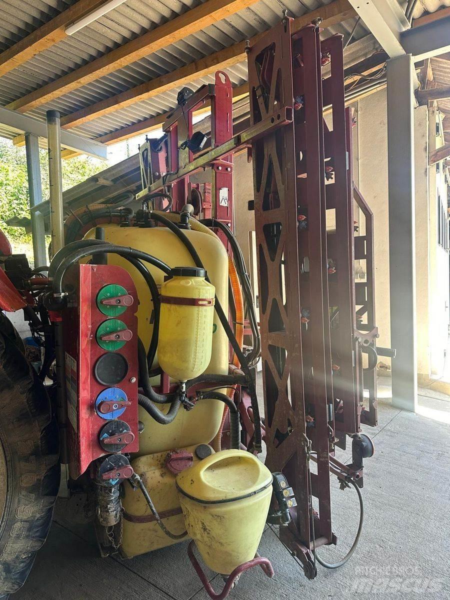 Hardi Master 1200 Pulverizadores rebocados