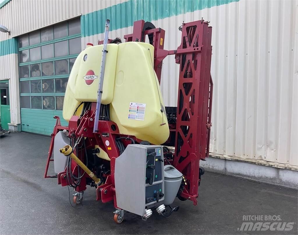 Hardi MEGA 1200 Pulverizadores rebocados