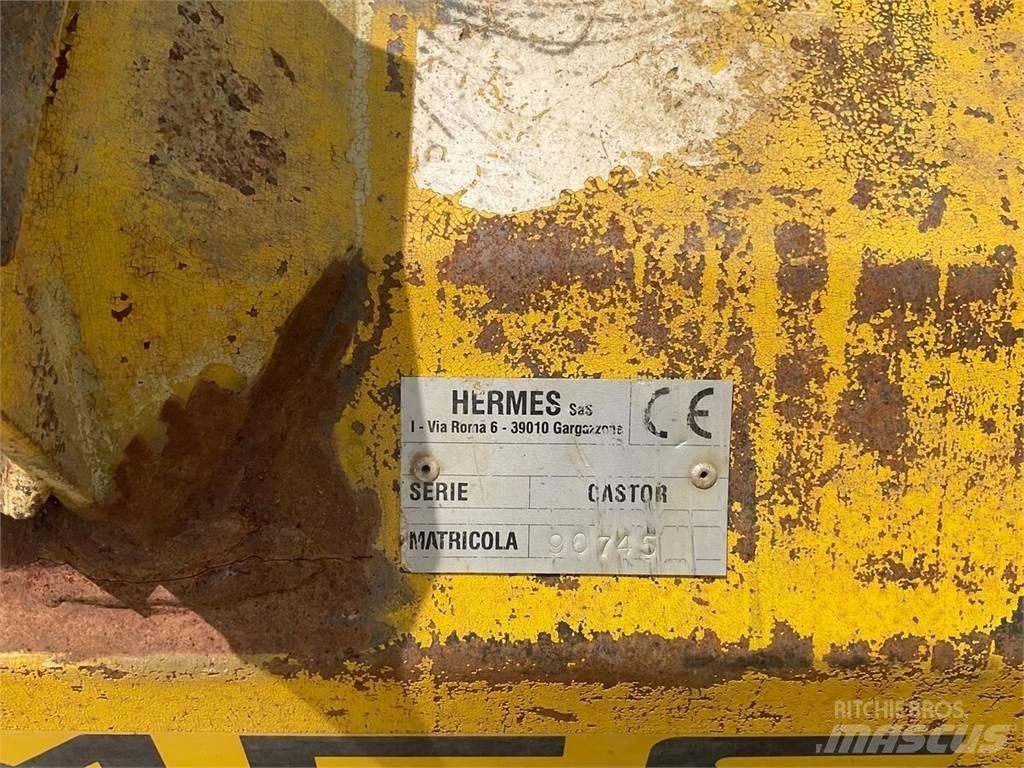 Hermes 220 Mulcher Gadanheiras e cortadores de folhas para pastos
