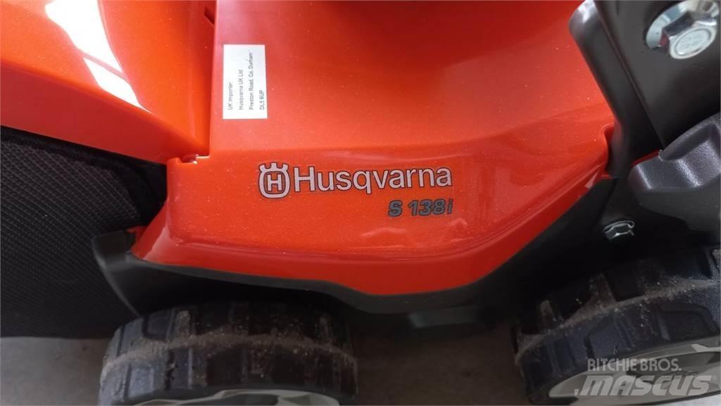 Husqvarna S138i Espaços verdes - Outros
