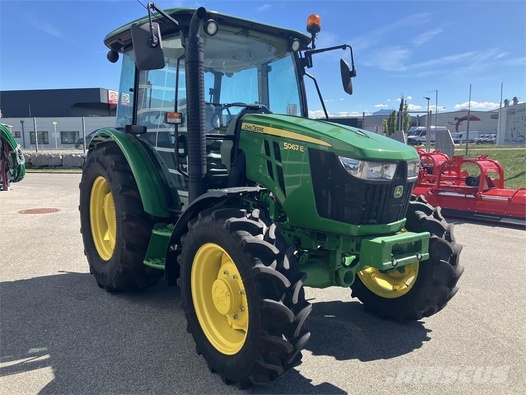 John Deere 5067E Tratores Agrícolas usados