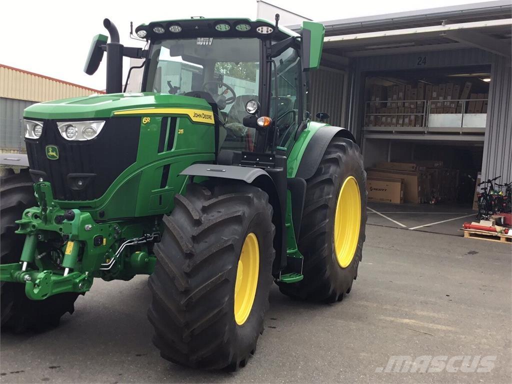 John Deere 6R215 Tratores Agrícolas usados