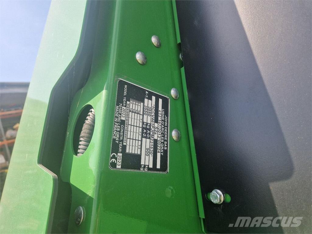 John Deere V461M Enfardadeira de rolos