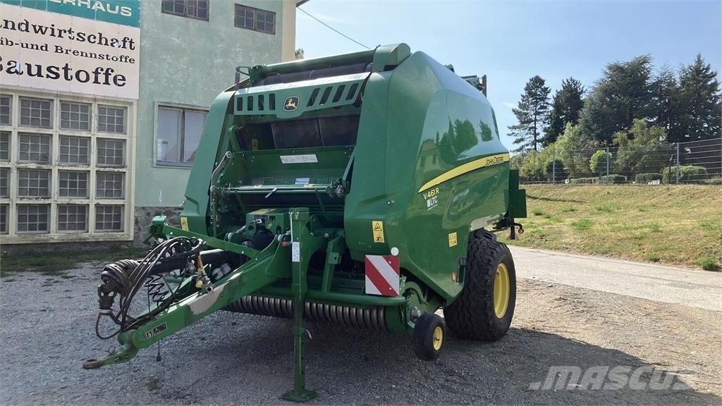 John Deere V461R Enfardadeira de rolos