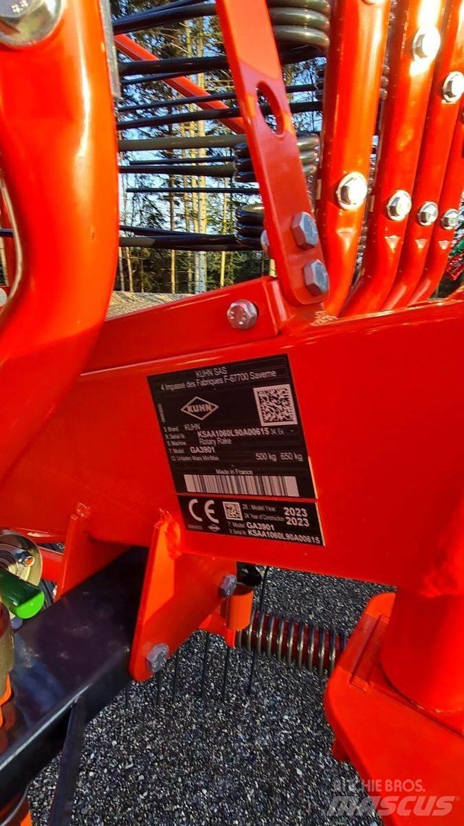 Kuhn GA3901 Encordoadores de Feno