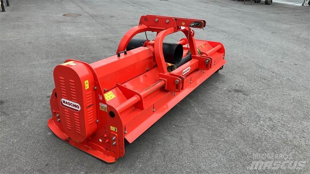 Maschio Bisonte 280 Gadanheiras e cortadores de folhas para pastos