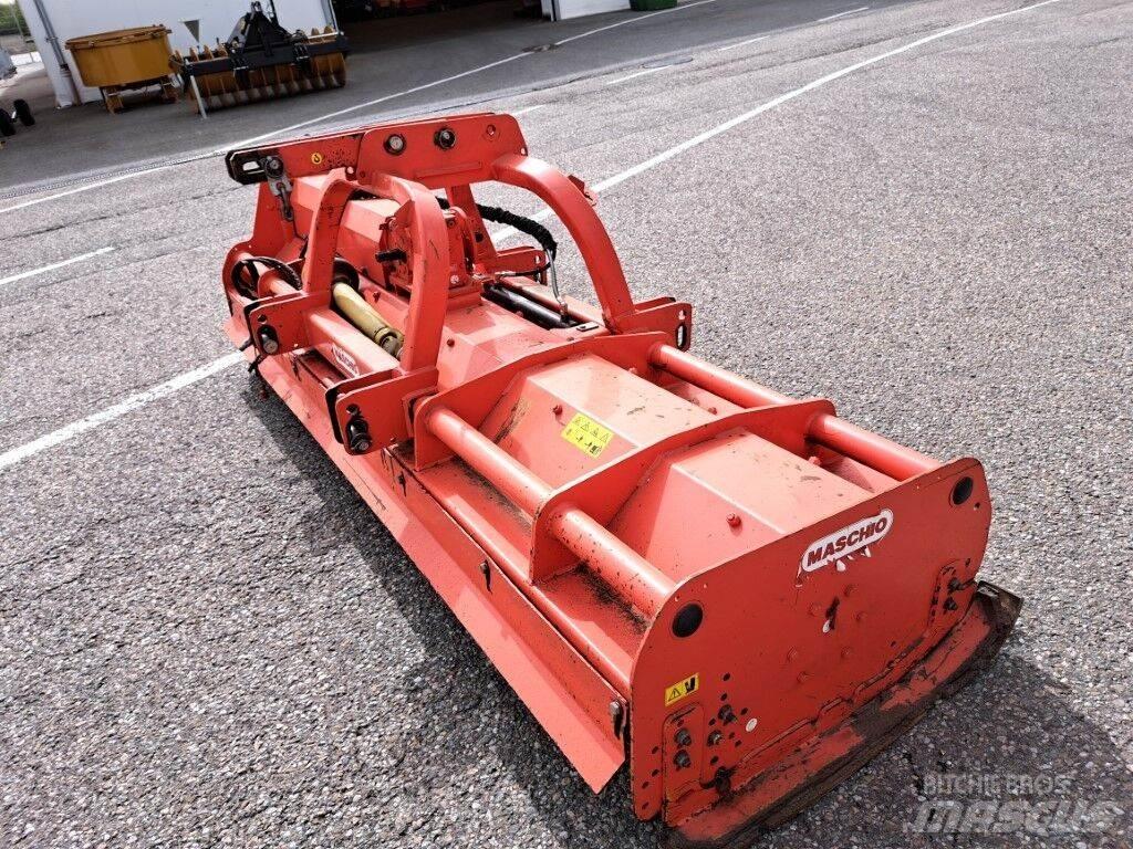 Maschio BISONTE 300 Gadanheiras e cortadores de folhas para pastos