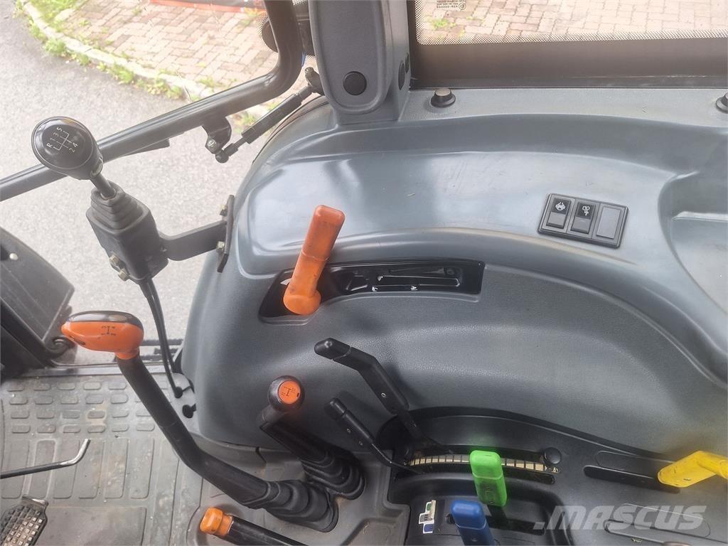 New Holland TL 70 Tratores Agrícolas usados