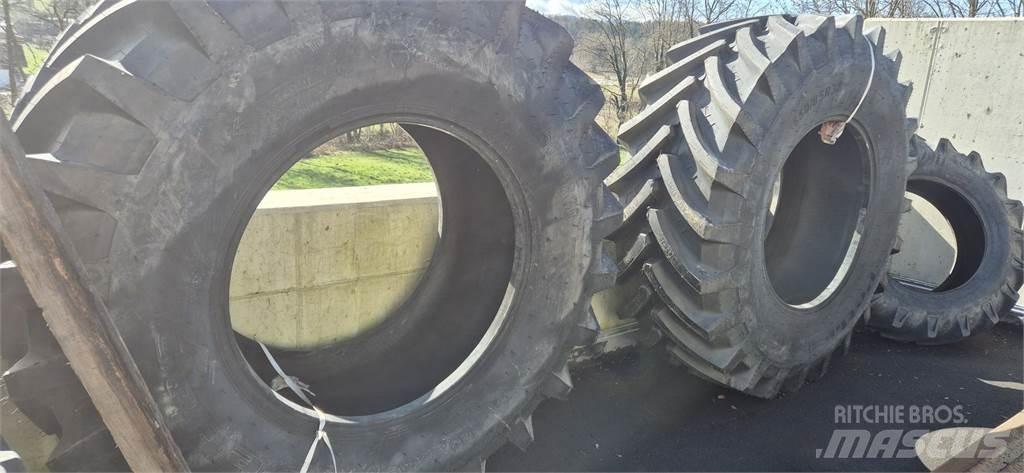 Petlas 650/85 R38 Pneus Agrícolas