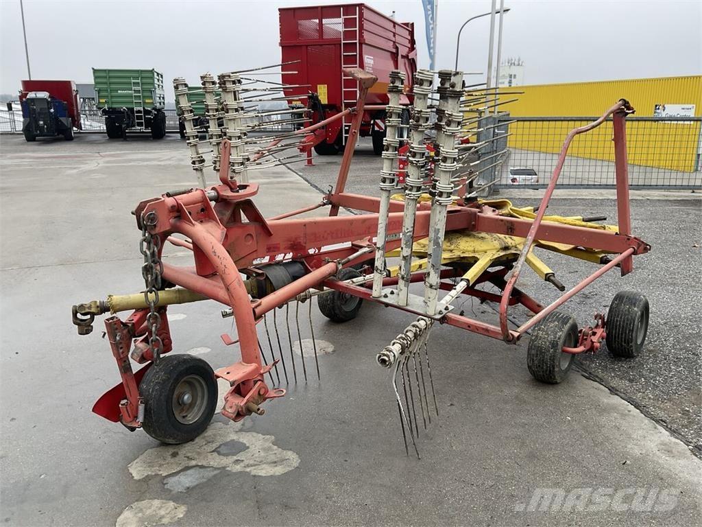 Pöttinger TOP 461 N Encordoadores de Feno