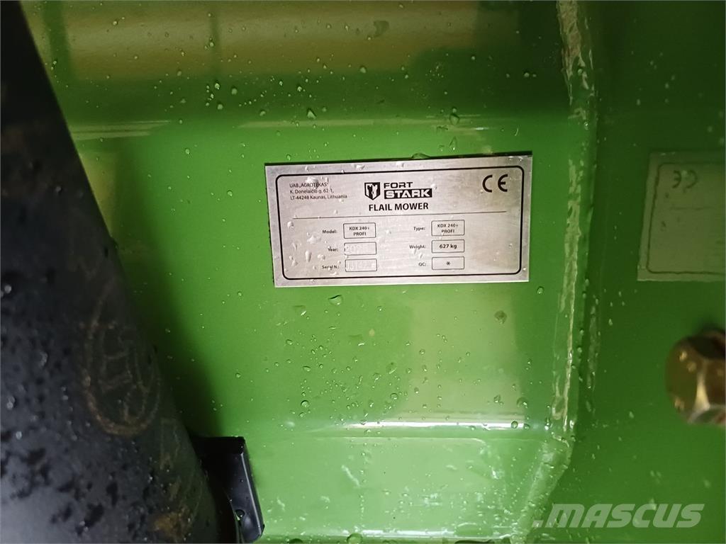 Stark KDX 240 Gadanheiras e cortadores de folhas para pastos