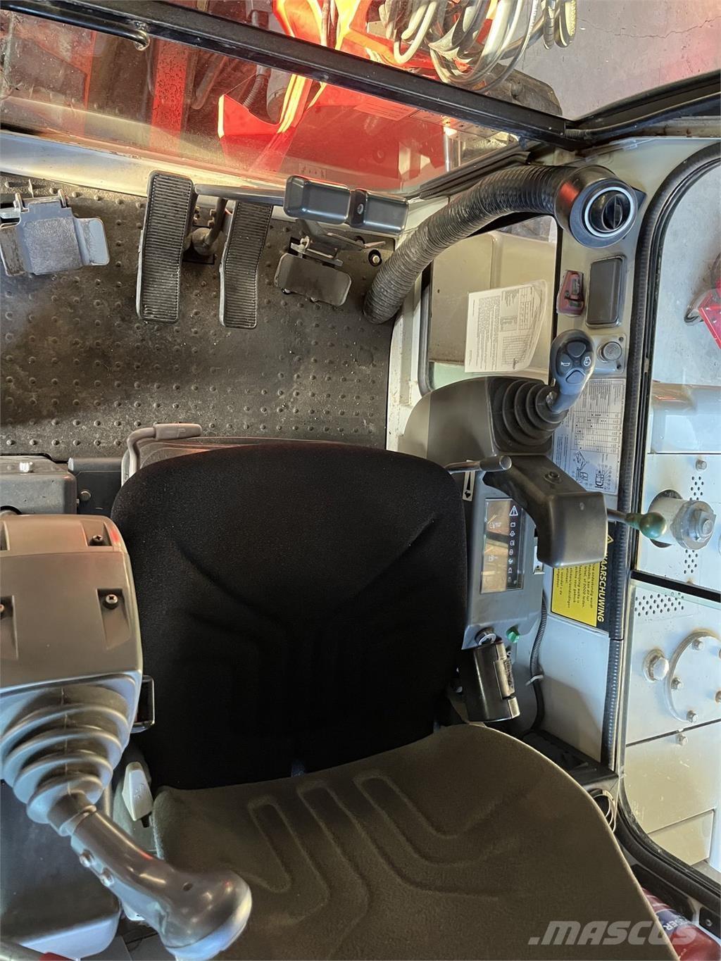 Takeuchi TB 145 Miniescavadeiras