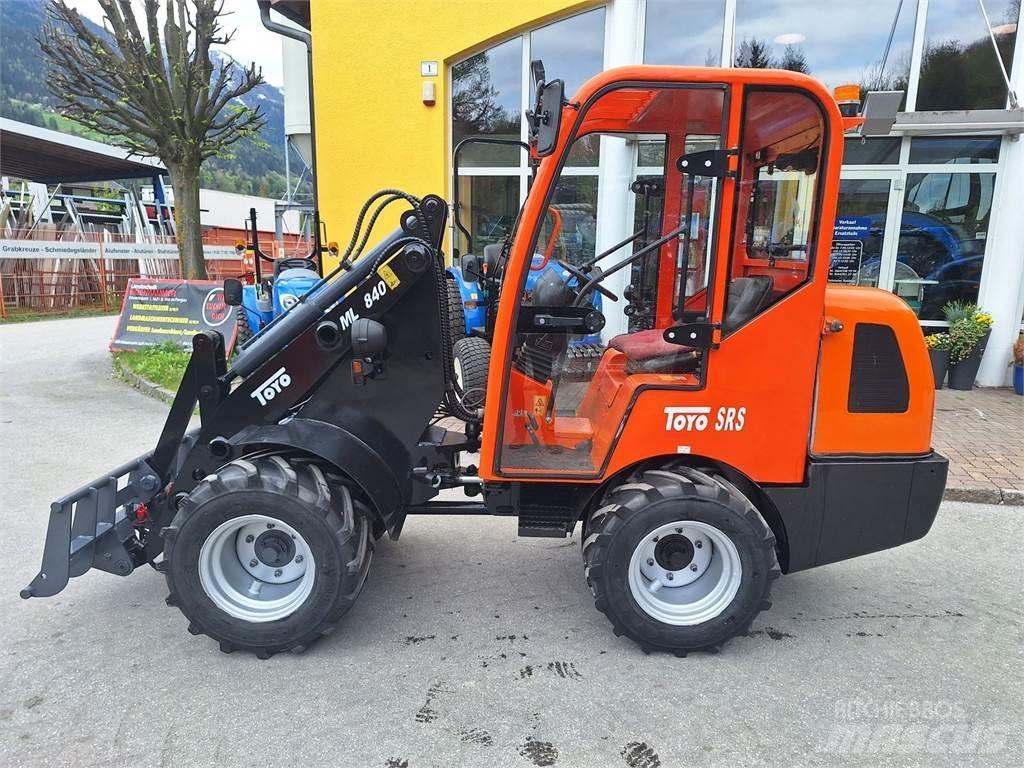 Toyo 840 Carregadoras frontais e escavadoras