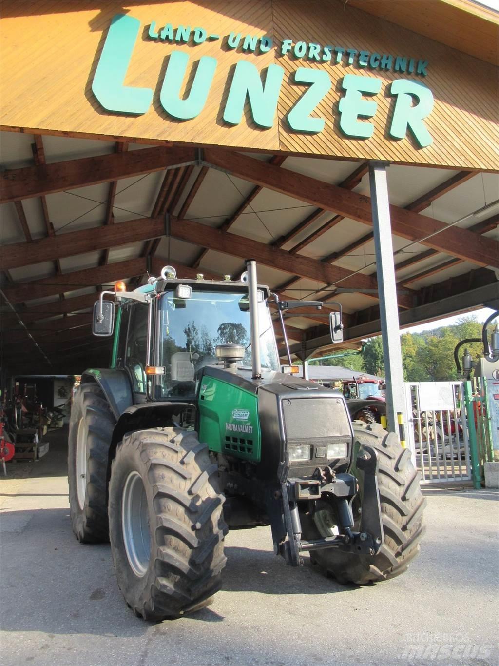 Valtra 6300 Tratores Agrícolas usados