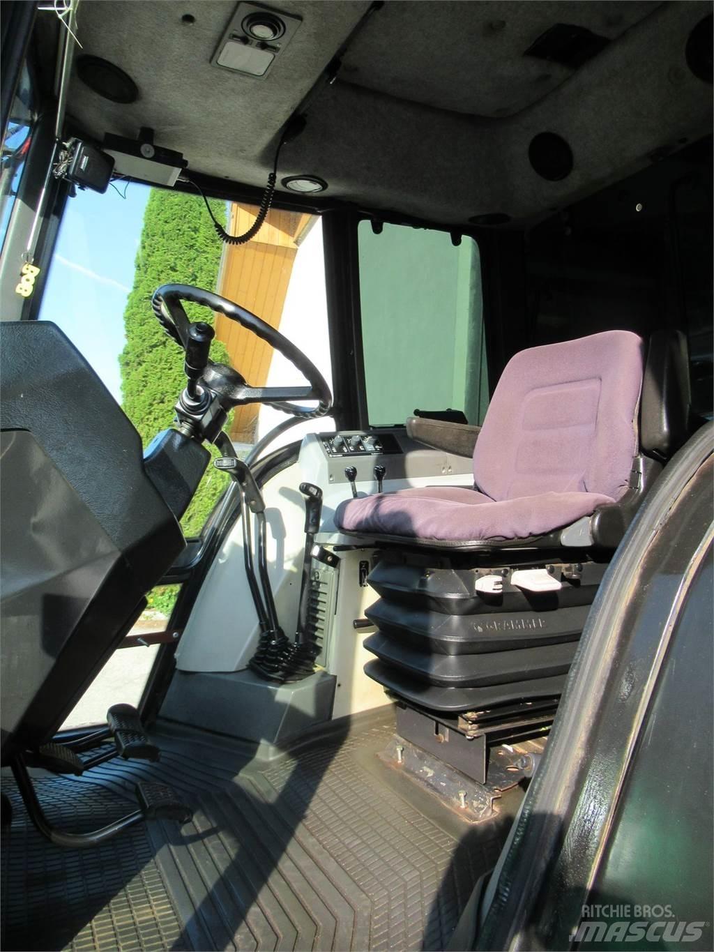 Valtra 6300 Tratores Agrícolas usados
