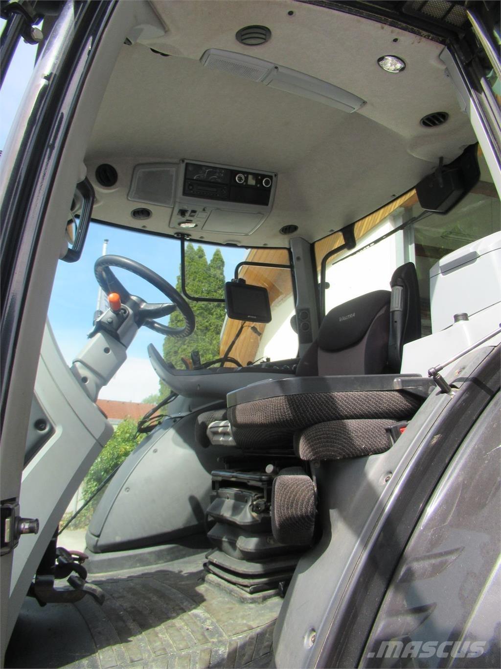 Valtra T 214D Tratores Agrícolas usados