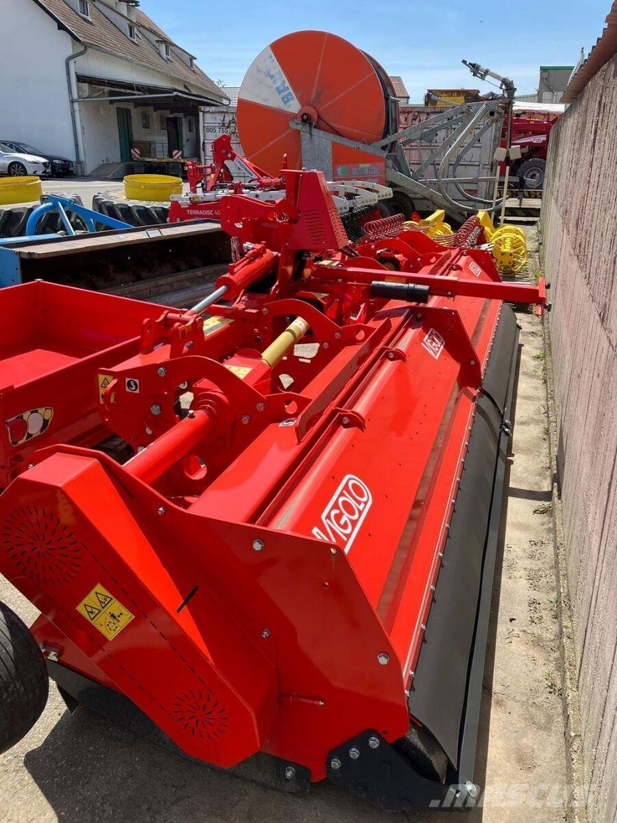  Vigolo TST-V - 25 500 Gadanheiras e cortadores de folhas para pastos