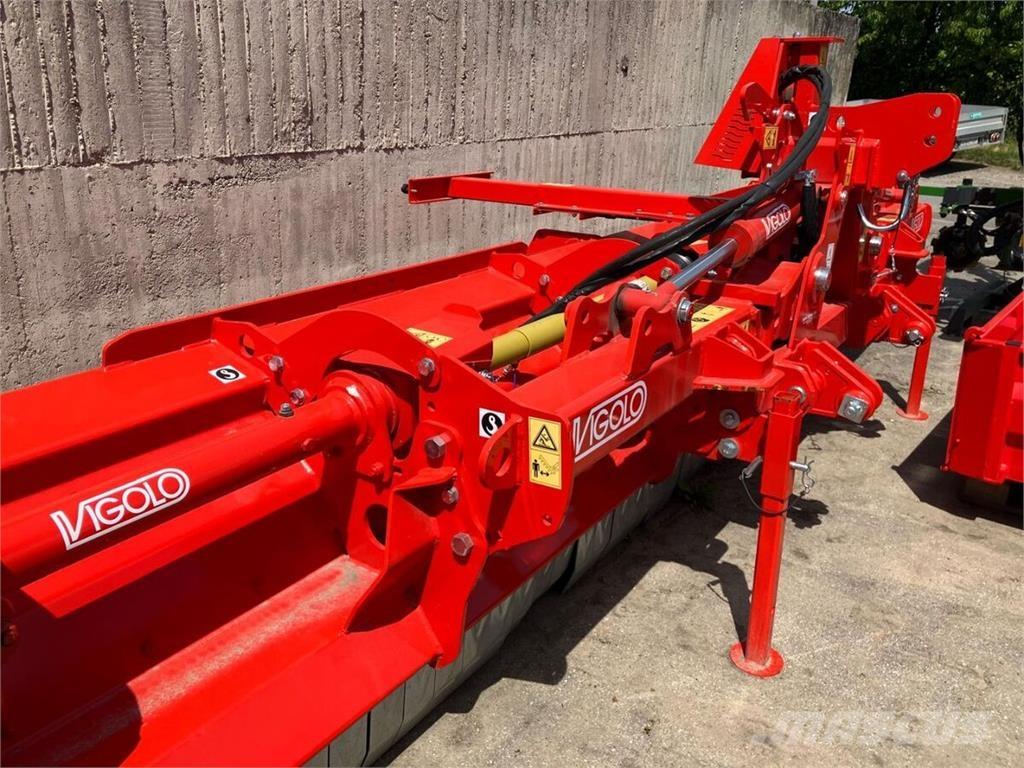  Vigolo TST-V - 25 500 Gadanheiras e cortadores de folhas para pastos