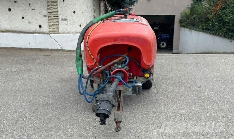 Vogel & Noot 800 L Pulverizadores rebocados