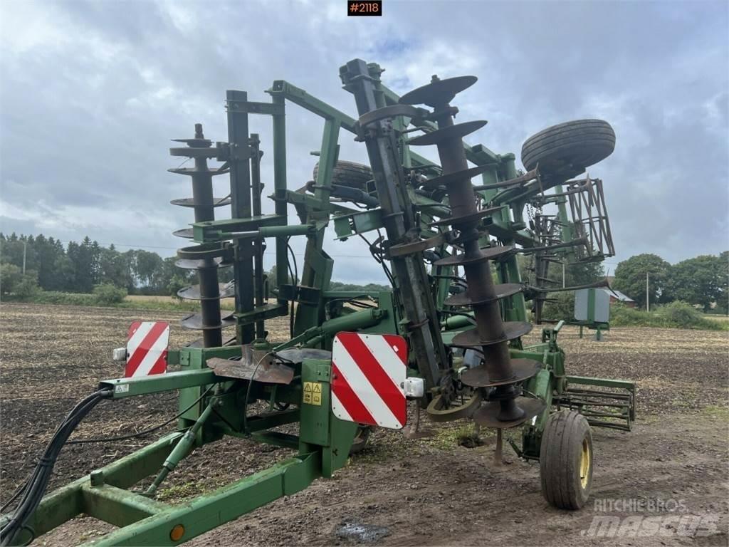 John Deere 410A Outras máquinas de lavoura e acessórios