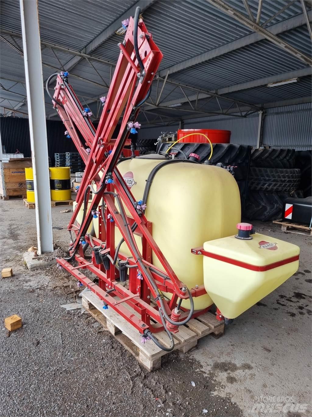 Hardi  Pulverizadores rebocados