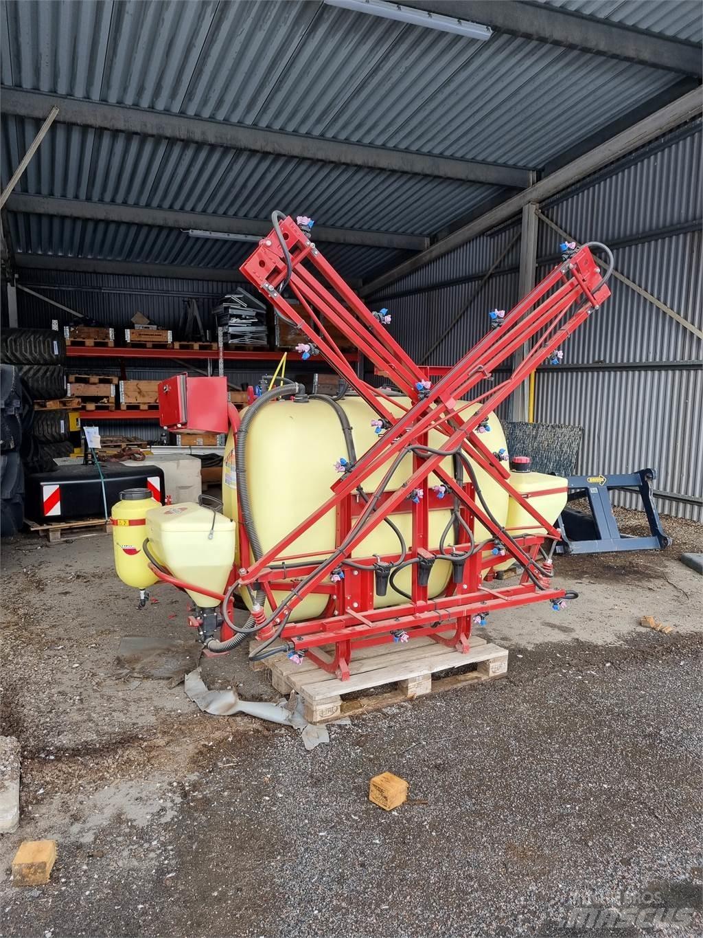 Hardi  Pulverizadores rebocados