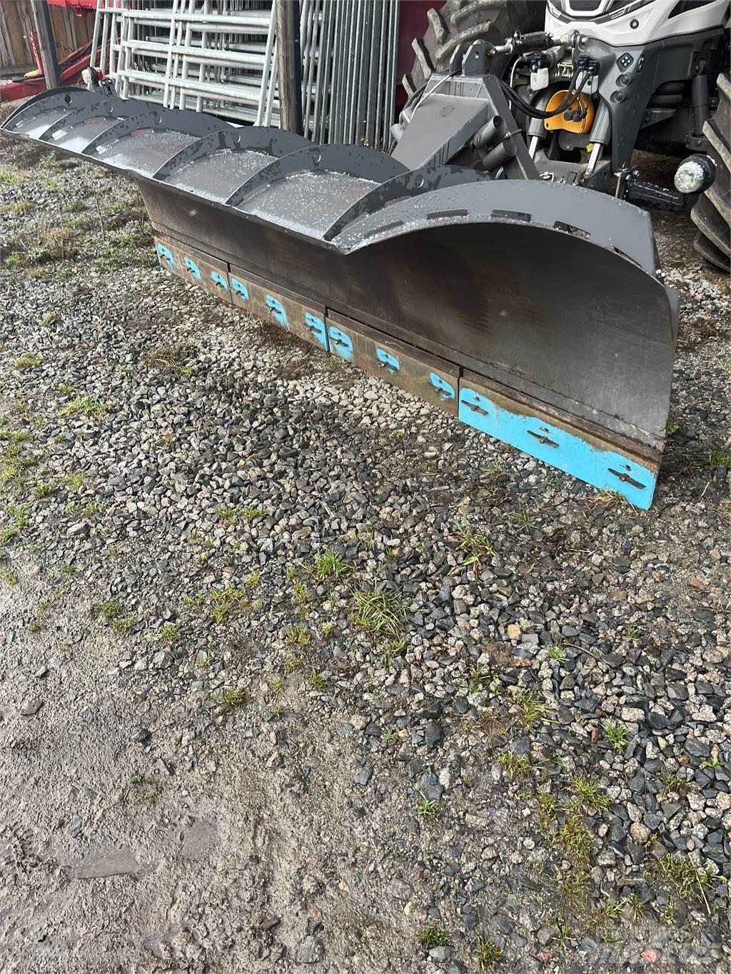 Holms 320 Lâminas de neve e arados