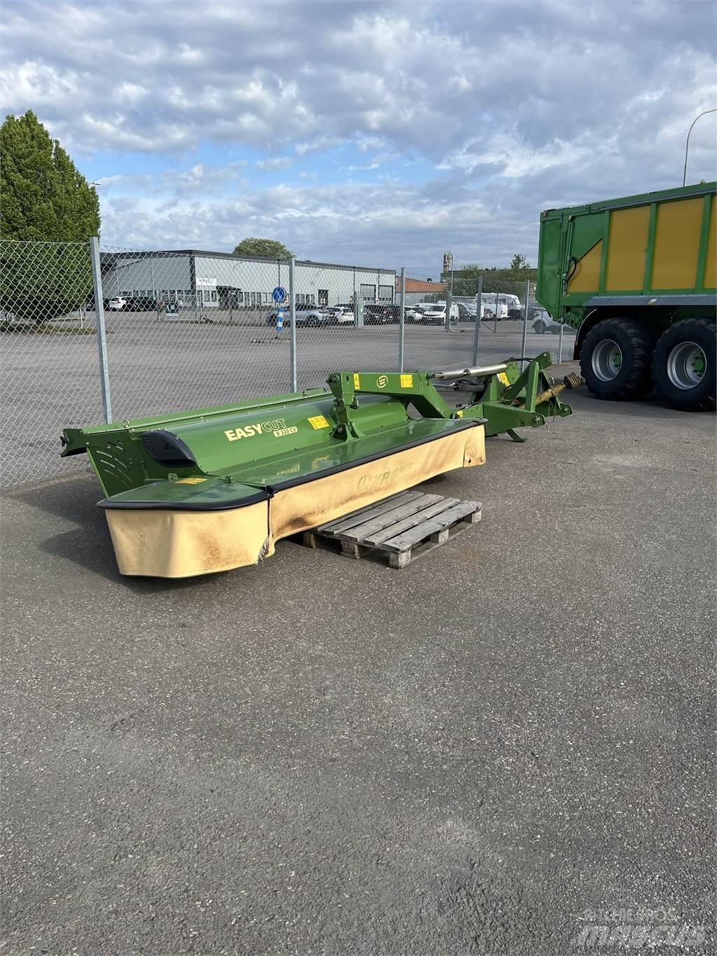 Krone 320 CV Gadanheiras