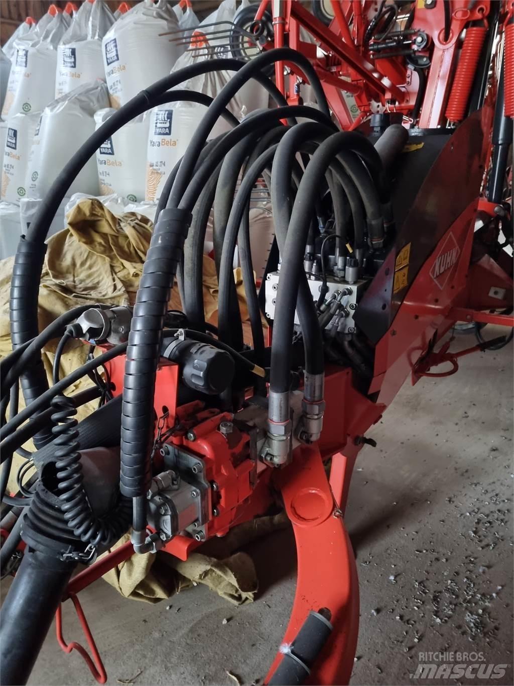 Kuhn GA 13131 Outros equipamentos de forragem e ceifa
