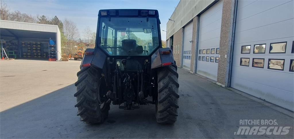 Valtra 6200 Tratores Agrícolas usados