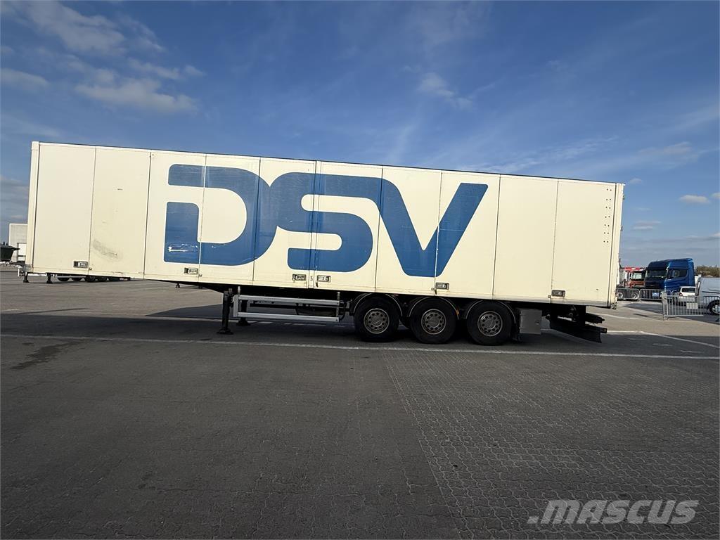 Ekeri 33 pl. Semi-Reboques Caixa Fechada