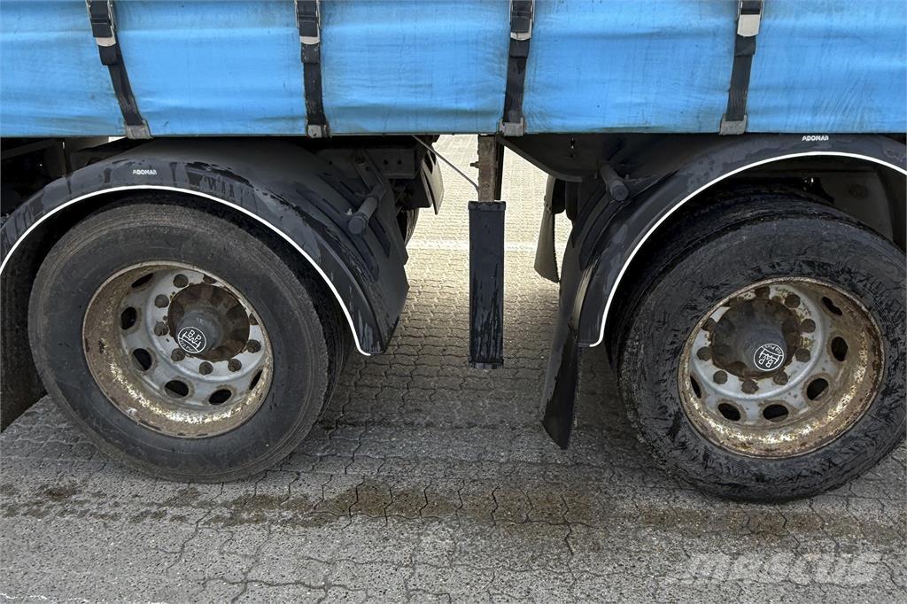 Kel-Berg 34 pl. Camiões reboque de cidade