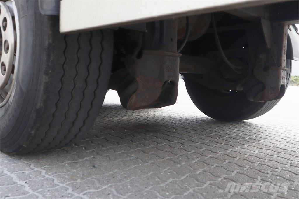 KLC Trailer 34 pl. Semi Reboques Cortinas Laterais