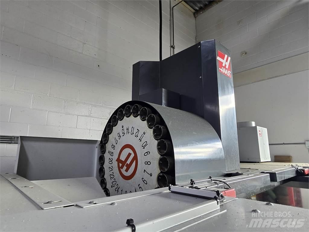 Haas VF-4SS Construção - Outros
