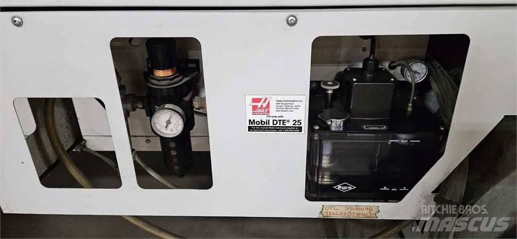 Haas VF-7/50 Construção - Outros
