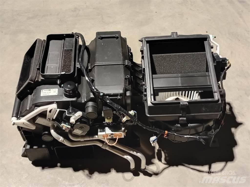 Hitachi 4621638 Equipamento de aquecimento e descongelamento