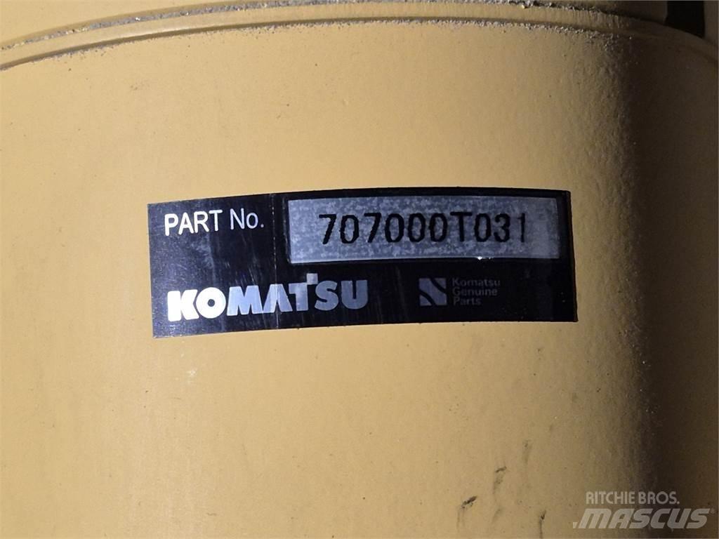 Komatsu 707-00-0T031 Transportes - Outros

